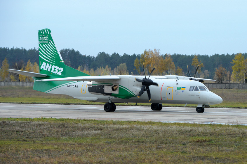 16053 Antonov An-132