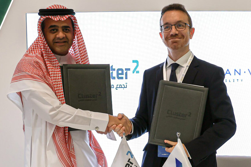 UrbanV CEO Carlo Tursi (right) agrees to create an ecosystem for regulatory support, route evaluation, network planning, design and construction, vertiport management, terminal and airside operations in Saudi Arabia with Cluster2. 