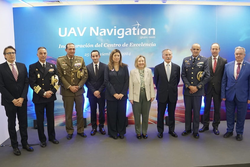 From left to right: Daniel de la Serna Torres, Coordinator of Innovation, Employment, Training and Consumer Affairs of the San Sebastián de los Reyes Town Council, Vice Admiral Fernando Suárez Fonseca, Deputy Director General of Planning, Technology and Innovation, General Campo, Miguel Ángel de Frutos, Director and CTO of UAV Navigation-Grupo Oesía, Nuria Castro, Third Deputy Mayor and Councillor for Innovation and Employment of the City Council of San Sebastián de los Reyes, Amparo Valcarce, Secretary of State for Defence, Luis Furnells, Executive President of Grupo Oesía, Director of INTA, Lieutenant General Julio Ayuso, Héctor Roldán, COO of Grupo Oesía, Guillermo Cisneros, Rector of the Polytechnic University of Madrid.