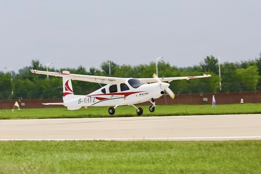 The all-electric RX4E light propeller aircraft.